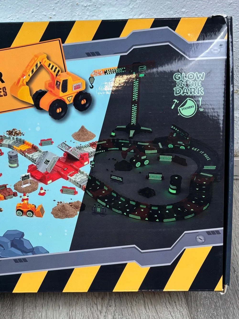 Construction Site & Trucks Track Set Like New